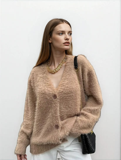 Éloïse – Fluffy Knit